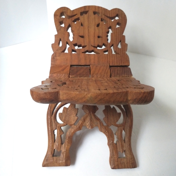 Vintage Carved Wood Book Holder/Bible Holder/Cook Book Holder - Picture 6 of 9